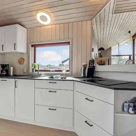Amazing In Ringkobing With Kitchen Casa de Férias Klegod